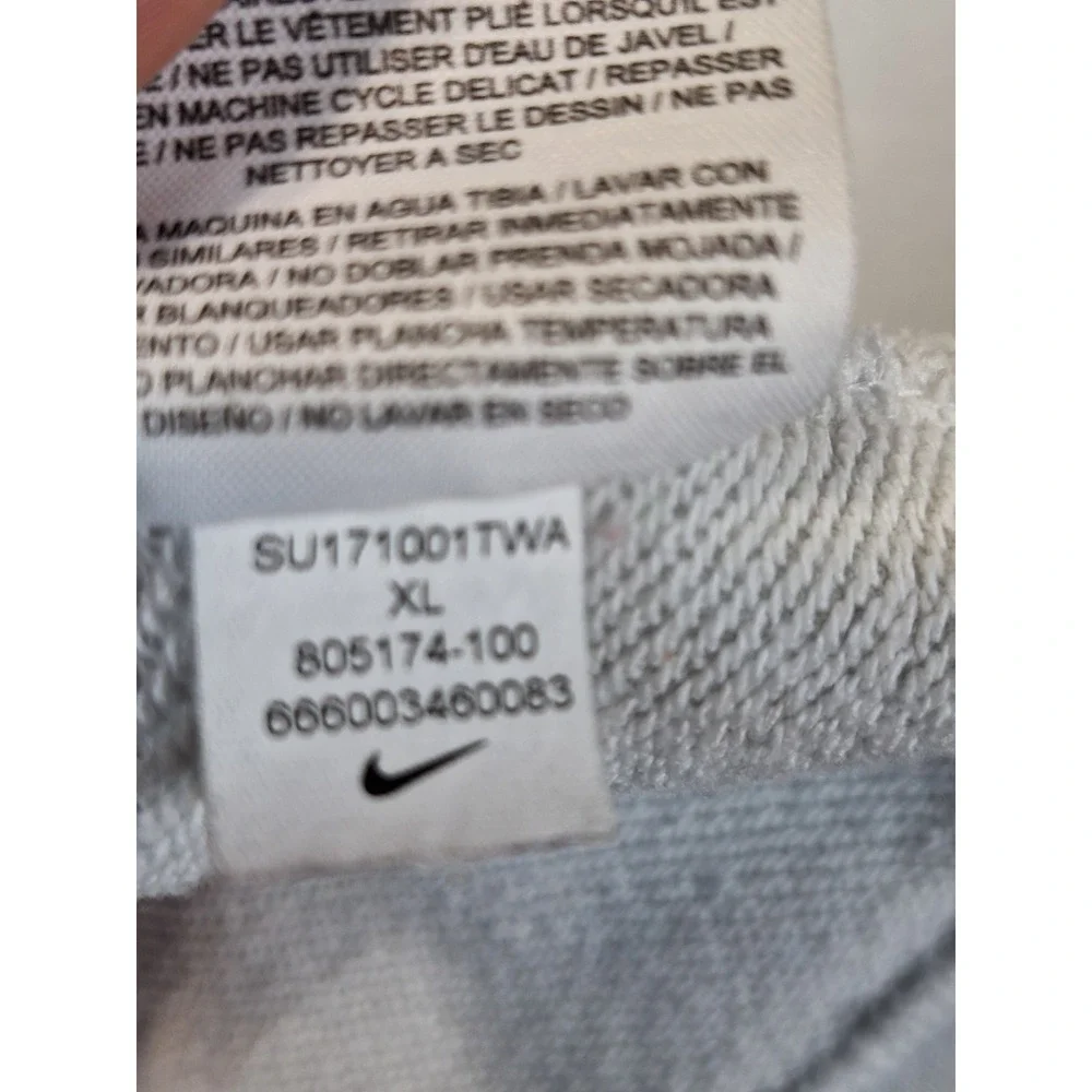 Nike Sportswear T Shirt Mens XL White Script Logo Cotton Herren Modern Crew Neck